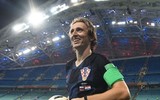 [ẢNH] Nữ Tổng thống Croatia vào tận phòng thay đồ chúc mừng kỳ tích của đội nhà