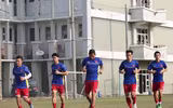 [ẢNH] Xuân Trường trở lại trong lần đầu tiên Việt Nam được tập trên một sân 