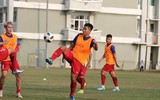 [ẢNH] Xuân Trường trở lại trong lần đầu tiên Việt Nam được tập trên một sân 