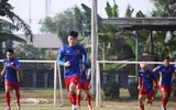 [ẢNH] Xuân Trường trở lại trong lần đầu tiên Việt Nam được tập trên một sân 