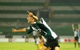 [ẢNH] Ronaldo chơi thế nào trong những trận ra mắt để đời trước đây?
