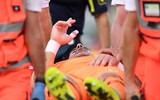[ẢNH] Vừa đến Serie A, Ronaldo đã làm đối thủ gãy mũi và nhập viện