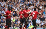[ẢNH] HLV Mourinho nhăn nhó nhìn M.U bạc nhược thua đội tí hon