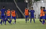 [ẢNH] Bùi Tiến Dũng bay nhảy 