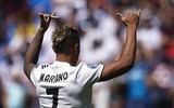 [ẢNH] Real Madrid tưng bừng ra mắt người 