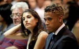 [ẢNH] Real Madrid tưng bừng ra mắt người 