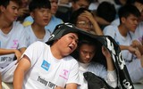 [ẢNH] Những CĐV cực đáng yêu trên khán đài sân Tây Hồ