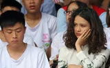 [ẢNH] Những CĐV cực đáng yêu trên khán đài sân Tây Hồ