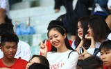 [ẢNH] Những CĐV cực đáng yêu trên khán đài sân Tây Hồ