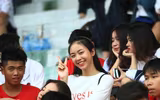 [ẢNH] Những CĐV cực đáng yêu trên khán đài sân Tây Hồ