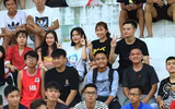 [ẢNH] Những CĐV cực đáng yêu trên khán đài sân Tây Hồ