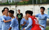 [ẢNH] Ăn mừng cảm xúc như vô địch sau khi hạ nhà ĐKVĐ
