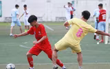 [ẢNH] THPT Trần Quốc Tuấn lại gây sốt với màn ăn mừng 