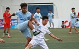 [ẢNH] Pha ăn mừng mang thương hiệu Ronaldo được tái hiện trên sân Tây Hồ