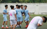 [ẢNH] Pha ăn mừng mang thương hiệu Ronaldo được tái hiện trên sân Tây Hồ