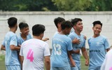 [ẢNH] Pha ăn mừng mang thương hiệu Ronaldo được tái hiện trên sân Tây Hồ