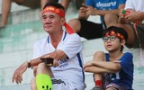 [ẢNH] Muôn sắc màu CĐV trên khán đài bóng đá học sinh