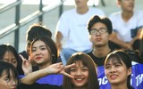 [ẢNH] Muôn sắc màu CĐV trên khán đài bóng đá học sinh