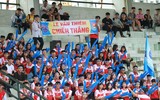 [ẢNH] Lực lượng CĐV hùng hậu tiếp thêm sức mạnh cho THPT Lê Văn Thiêm