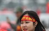 [ẢNH] Người hâm mộ phủ kín, biến Mỹ Đình thành 