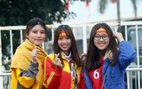 [ẢNH] Người hâm mộ phủ kín, biến Mỹ Đình thành 