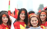 [ẢNH] Người hâm mộ phủ kín, biến Mỹ Đình thành 
