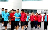 [ẢNH] ĐT Việt Nam tập nhẹ ở khách sạn, lấy lại sức sau chuyến bay dài