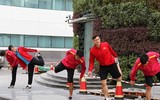 [ẢNH] ĐT Việt Nam tập nhẹ ở khách sạn, lấy lại sức sau chuyến bay dài