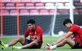 [ẢNH] Đặng Văn Lâm phô diễn tài bay nhảy trong buổi tập đầu tiên với Muangthong