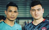 [ẢNH] Đặng Văn Lâm đẹp như người mẫu trong ngày Muangthong Utd ra mắt trang phục mới