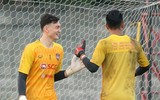 [ẢNH] Đặng Văn Lâm miệt mài bay nhảy, chờ tỏa sáng ở Thai League