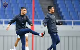 [ẢNH] Xuân Trường lặng lẽ tập ở Nhật, chờ hít thở không khí Champions League