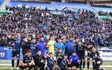 [ẢNH] Công Phượng vui vẻ ăn mừng chiến thắng cùng đồng đội Incheon United