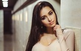 [ẢNH] Bạn gái diện nội y bốc lửa, sao Bayern Munich lúng túng