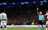 [ẢNH] Bị đạp thô bạo thế này, Harry Kane thoát gãy chân là may!
