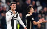 [ẢNH] Ronaldo quằn quại đau khổ khi Juve bị loại ở Champions League