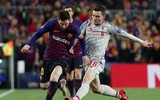 [ẢNH] Liverpool thảm bại, Salah cúi đầu trước Messi