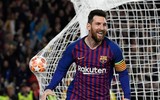 [ẢNH] Liverpool thảm bại, Salah cúi đầu trước Messi