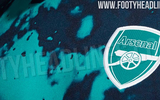 [ẢNH] Lộ mẫu áo loang lổ lạ mắt của Arsenal mùa giải tới
