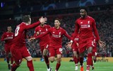[ẢNH] Salah gây sốt khi mặc chiếc áo in thông điệp đặc biệt đến sân Anfield
