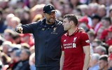 [ẢNH] Liverpool gượng cười an ủi nhau khi trở thành kẻ về nhì hay nhất lịch sử