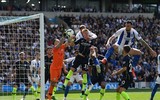 [ẢNH] Man City hưng phấn nâng cao cúp vô địch Ngoại hạng Anh lần thứ tư