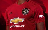 [ẢNH] Cận cảnh mẫu áo đấu cực chất của Man Utd mùa tới