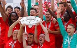 [ẢNH] Robben và Ribery bật khóc trong ngày chia tay Bayern bằng chức vô địch
