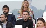 [ẢNH] Bạn gái xinh đẹp xuống sân ăn mừng vô địch cùng Ronaldo