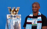 [ẢNH] Nhìn Man City phủ xanh thành Manchester trong lễ ăn mừng, M.U có hổ thẹn?