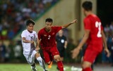 [ẢNH] CĐV cuồng nhiệt đội mưa gió sấm chớp cổ vũ U23 Việt Nam