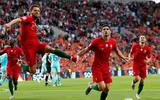 [ẢNH] Ronaldo lần thứ hai lên đỉnh châu Âu cùng Bồ Đào Nha