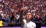 [ẢNH] Real Madrid ra mắt tân binh đắt giá đầu tiên trong mùa hè