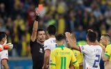 [ẢNH] Neymar bất lực nhìn Brazil chật vật hạ Paraguay để vào bán kết